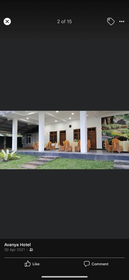 Avanya Hotel And Reception Hall Angunakolapelessa Esterno foto